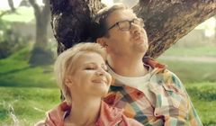 Kożuchowska i Karolak na pikniku reklamują Smart Plany w Orange (wideo)