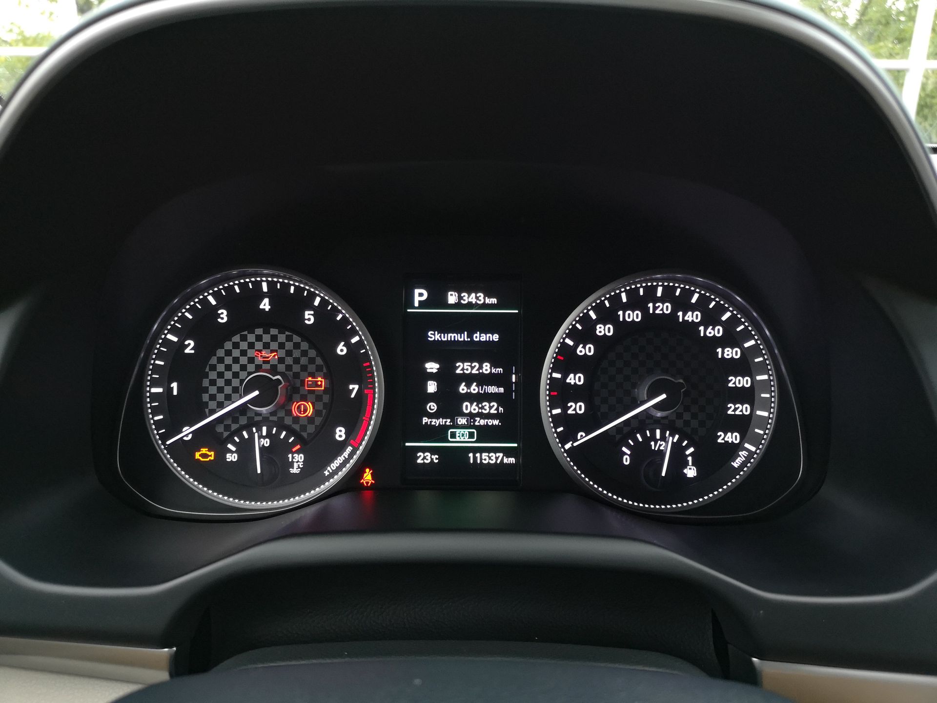 Hyundai Elantra: Hyundai SmartSense, Android Auto i kamera cofania 23