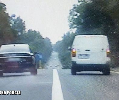 Popełnił 30 wykroczeń i jechał 250 km/h. 20-latek bez prawa jazdy