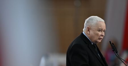 "Panie Tusk". Kaczyński wyzywa na nietypowy "pojedynek"