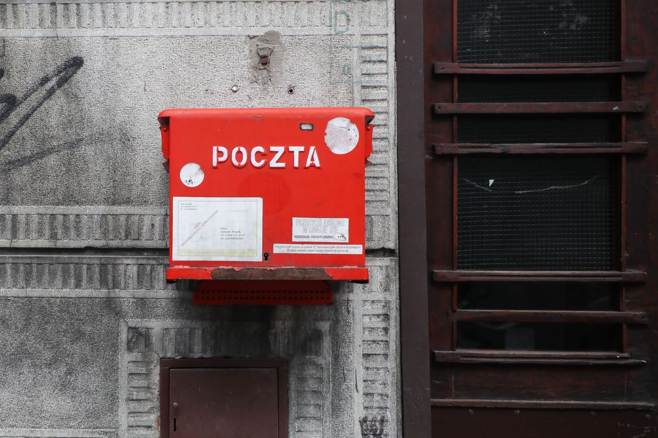 SMS, którego nie wysłała Poczta Polska. Uwaga na link