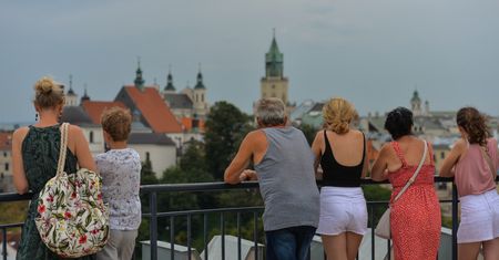 Prezes ZUS przyznała, jak będą wyglądać emerytury Polaków. Wybór mamy jeden [ANALIZA]