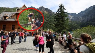 Szaleństwo nad Morskim Okiem. Batonik za 15 zł i "pani lewitująca nad urwiskiem"