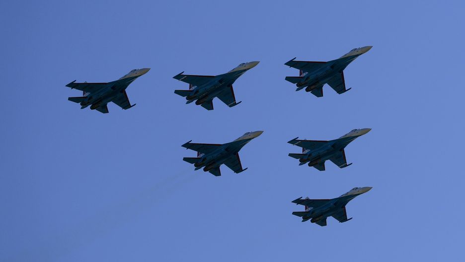 MOSCOW, RUSSIA - AUGUST 17: Sukhoi Su-35S aircrafts perform during the International Military-Technical Forum "Army 2022" at Kubinka military training ground in Moscow, Russia on August 17, 2022. (Photo by Pavel Pavlov/Anadolu Agency via Getty Images)