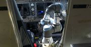 Robot jako członek załogi! Nowe cudo DARPA potrafi pilotować dowolny samolot