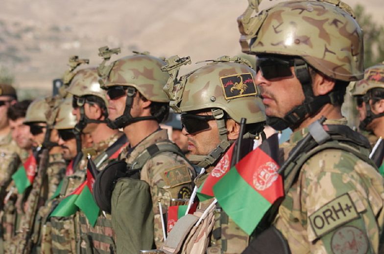 Atak terrorystów w Afganistanie. Nie żyje co najmniej 29 osób