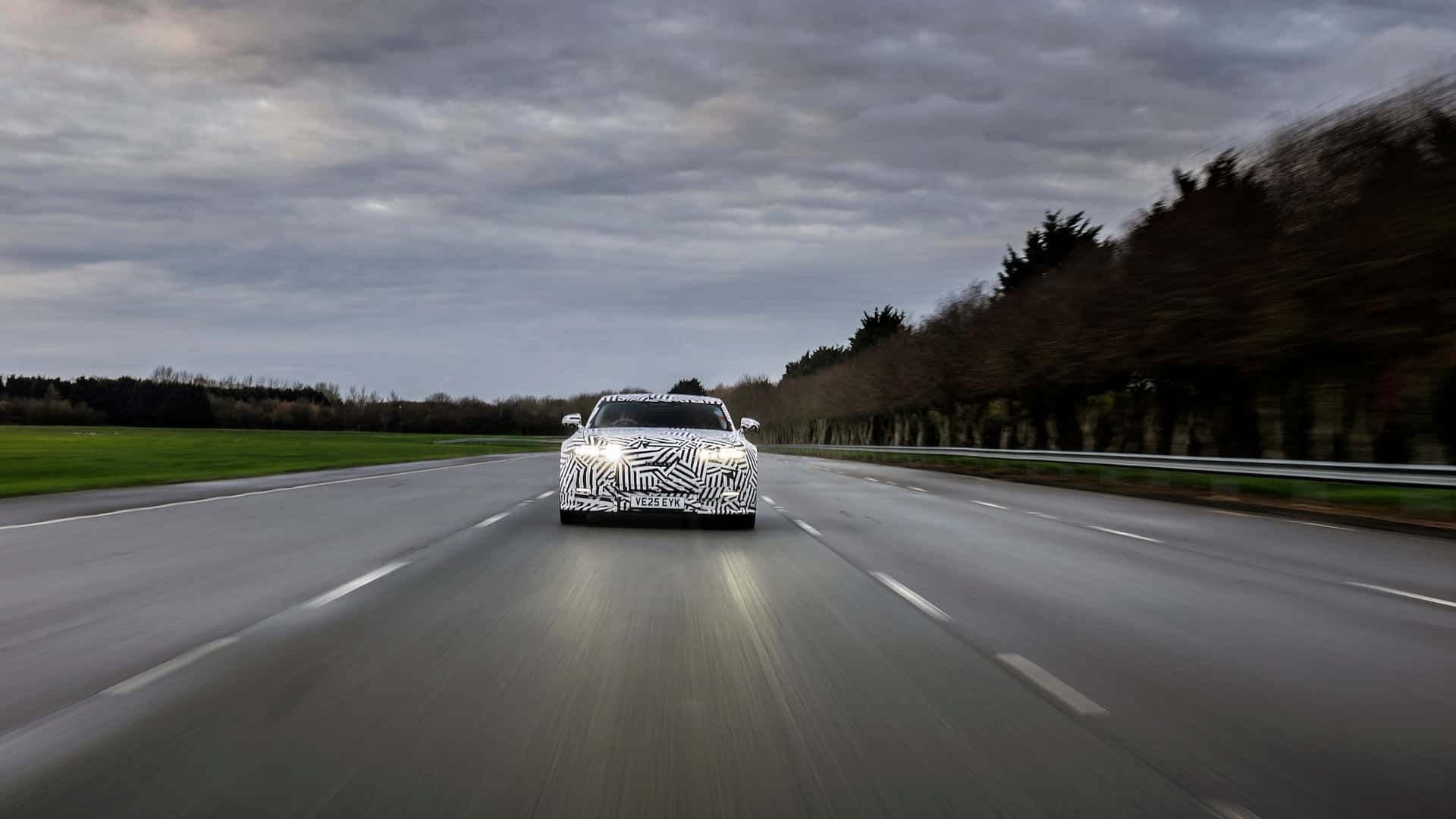 Nowy Jaguar podczas zimowych testów