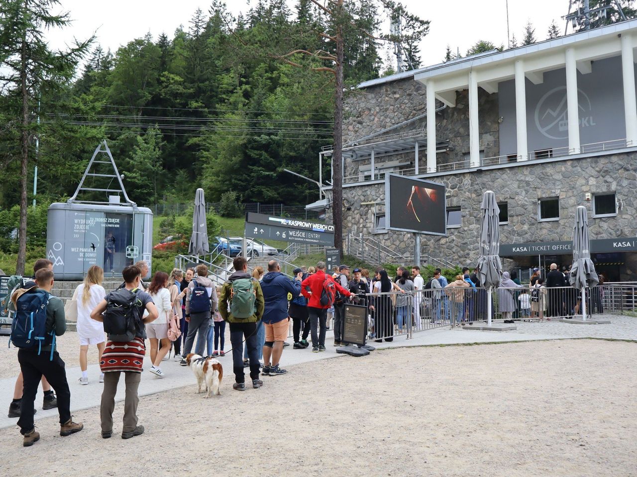 Zakopane: Nie ma tłumów do kolejki linowej Kasprowy Wierch