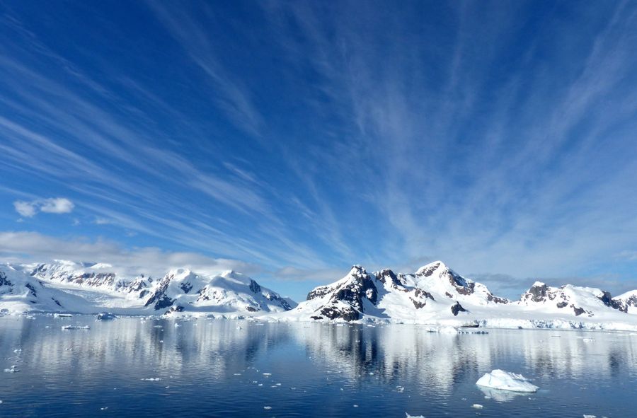 Naukowcy wwiercą się w lód Antarktydy