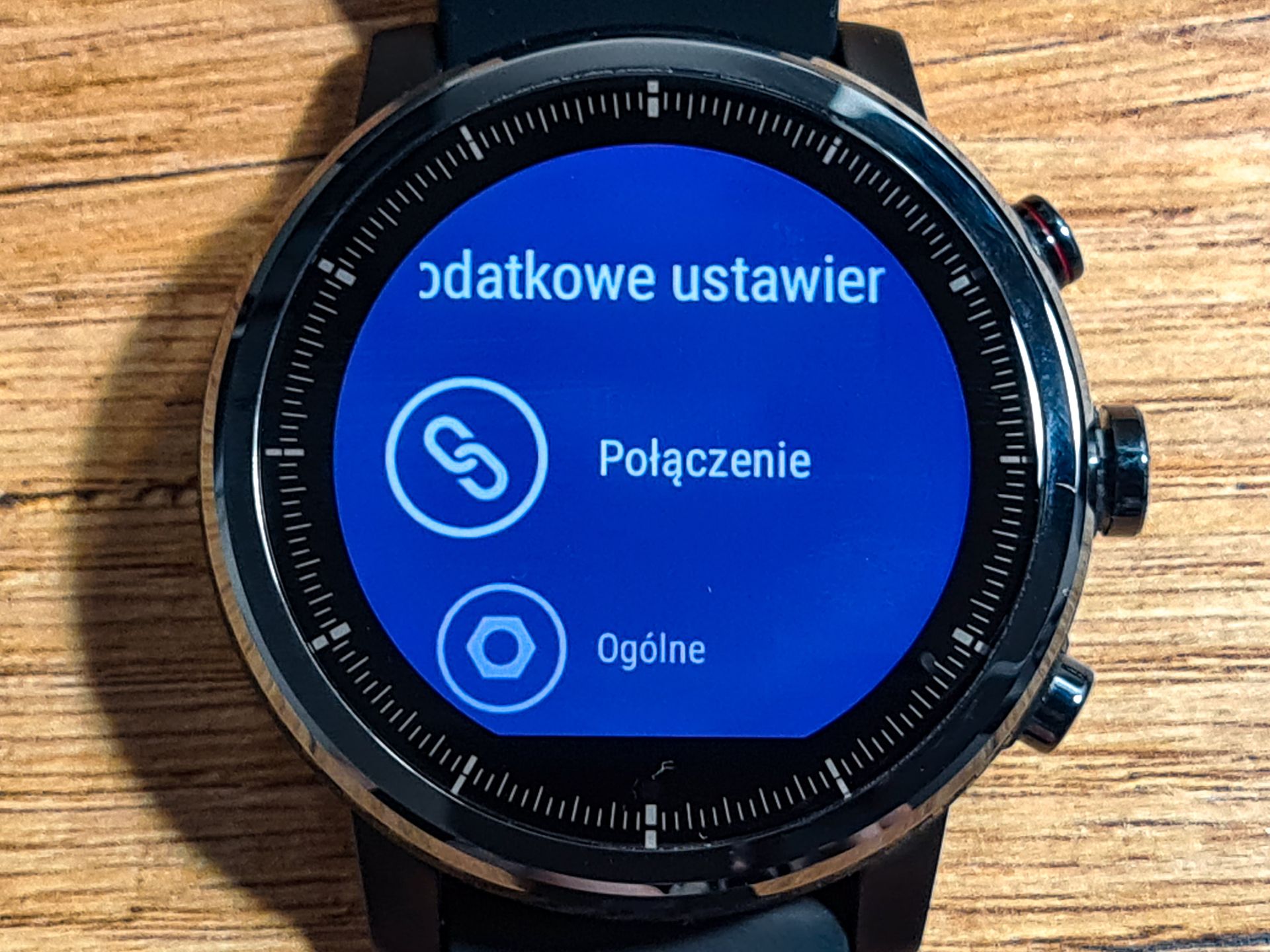Test Amazfit Stratos: Solidny średniak nie tylko dla sportowców 21