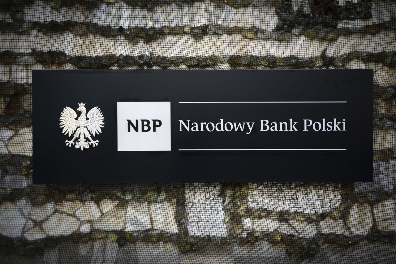 Oszuści podszywają się pod Narodowy Bank Polski. To fałszywa giełda kryptowalut