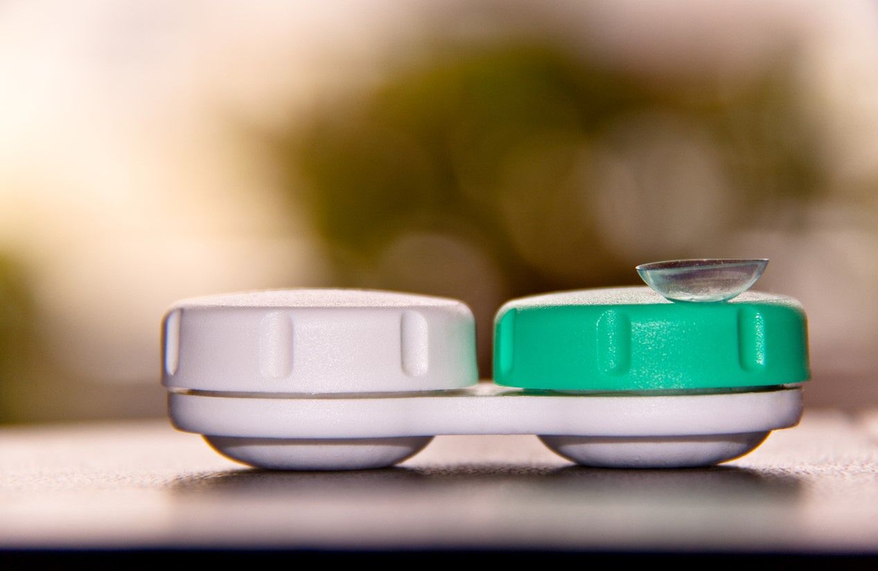 Rzekomosoczewkowość – przyczyny, objawy i leczenie