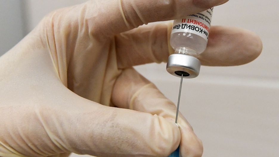 Po zakończeniu głównej części masowych szczepień w Rosji RDIF może dostarczyć UE 100 mln dawek SputnikV