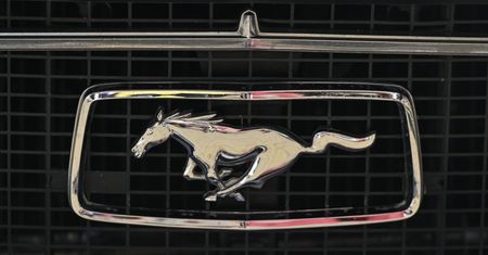 Nowy Ford Mustang przycwałuje szybciej, niż się spodziewaliśmy?