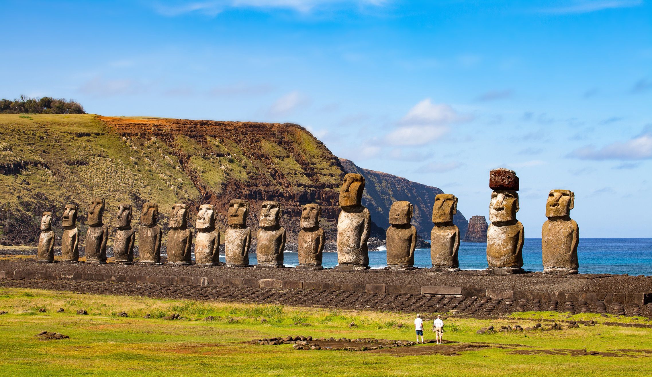 Posągi Moai na Wyspie Wielkanocnej