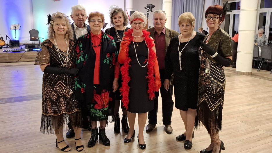W Starachowicach odbyła się zabawa andrzejkowa miejskich klubów seniora.