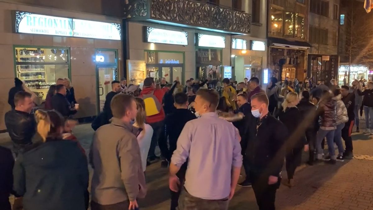 Tłumy na Krupówkach