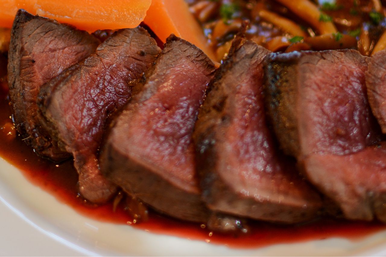 Dziczyzna w PRL – luksus, o którym marzyły gospodynie