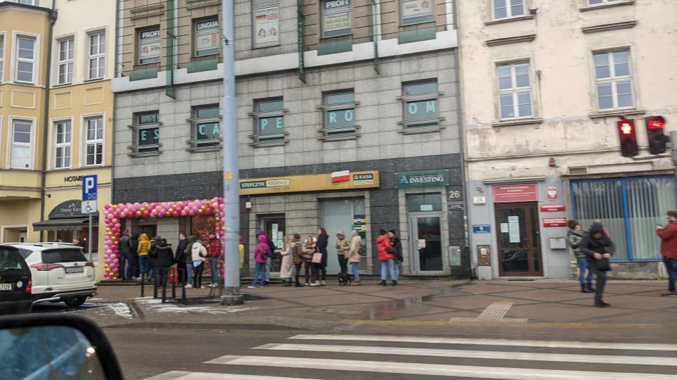 Kolejka przed Royal Donuts w piątek, 7 stycznia