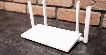 Wi-Fi 6 za 199 zł – czy to może się udać? Sprawdzamy w recenzji Huawei AX2