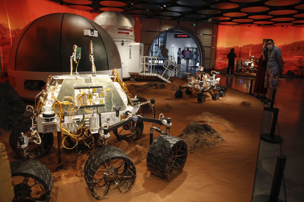Chiny. Chang Zheng 5. Wyruszyła pierwsza chińska bezzałogowa misja, której celem jest Mars
