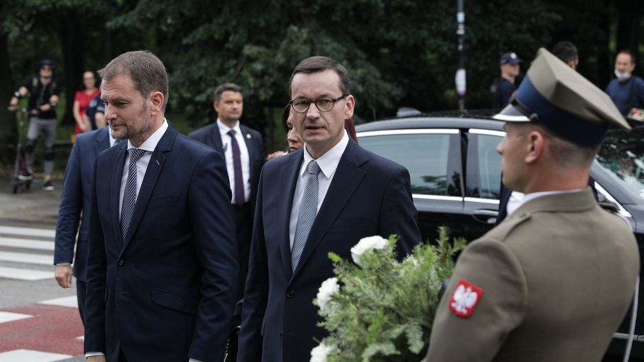 Grupa Wyszehradzka. Premier Czech przekazał Morawieckiemu "pałeczkę sztafety"