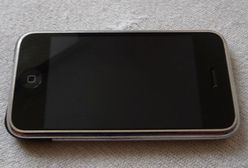 Telefon z 2007 r., który kosztuje prawie 40 tys. zł