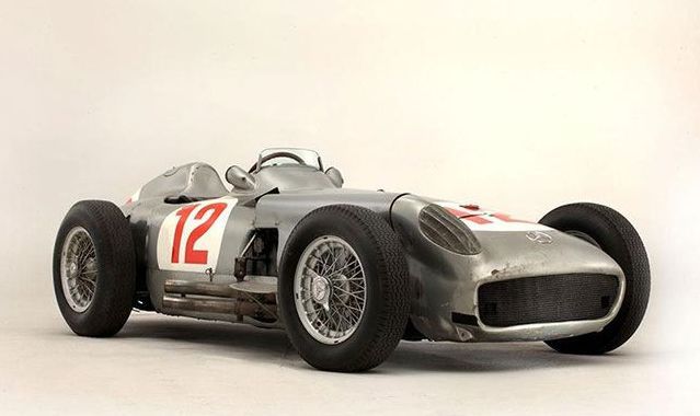 Mercedes W196R najdroższym sprzedanym na aukcji samochodem