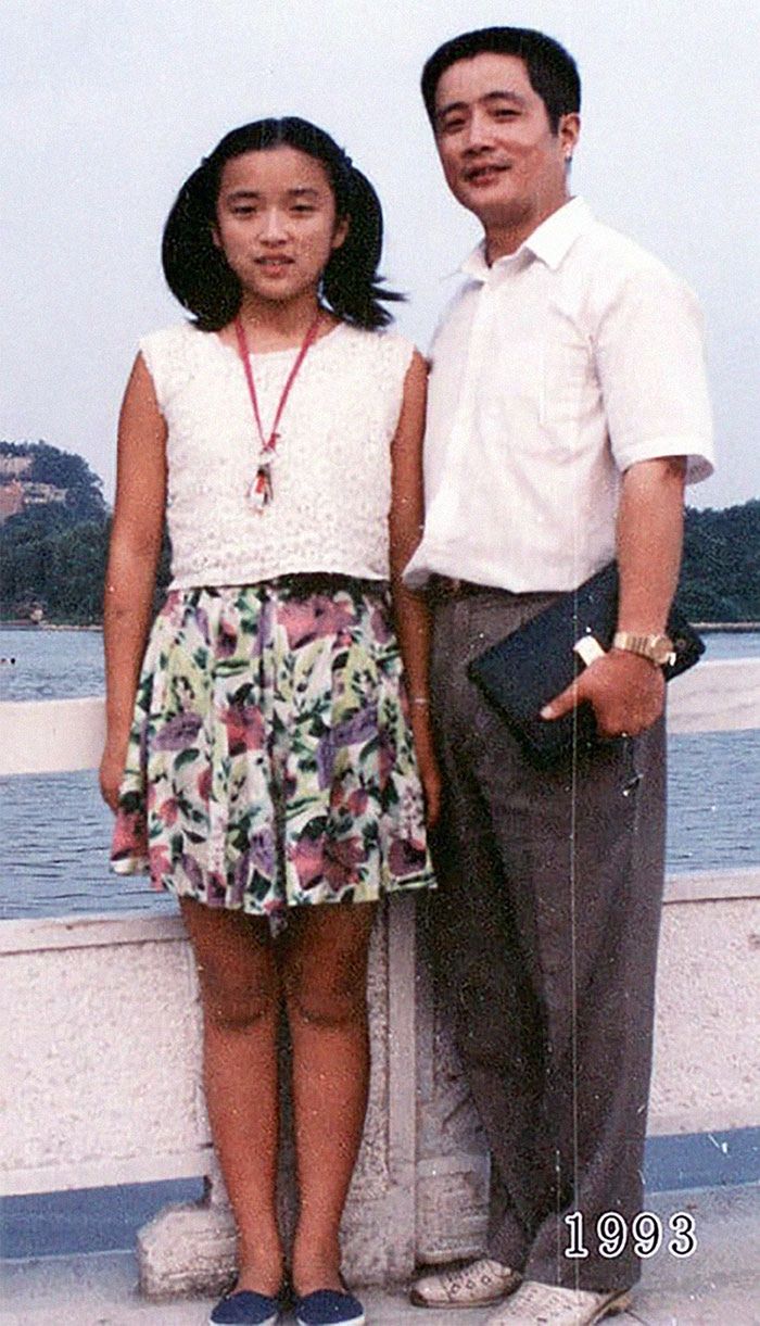 Ojciec i córka robią zdjęcia co roku w tym samym miejscu od 40 lat 15
