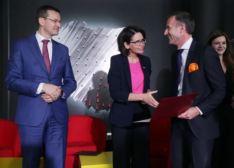 po prawej Jean Francois Fallacher, prezes Orange Polska