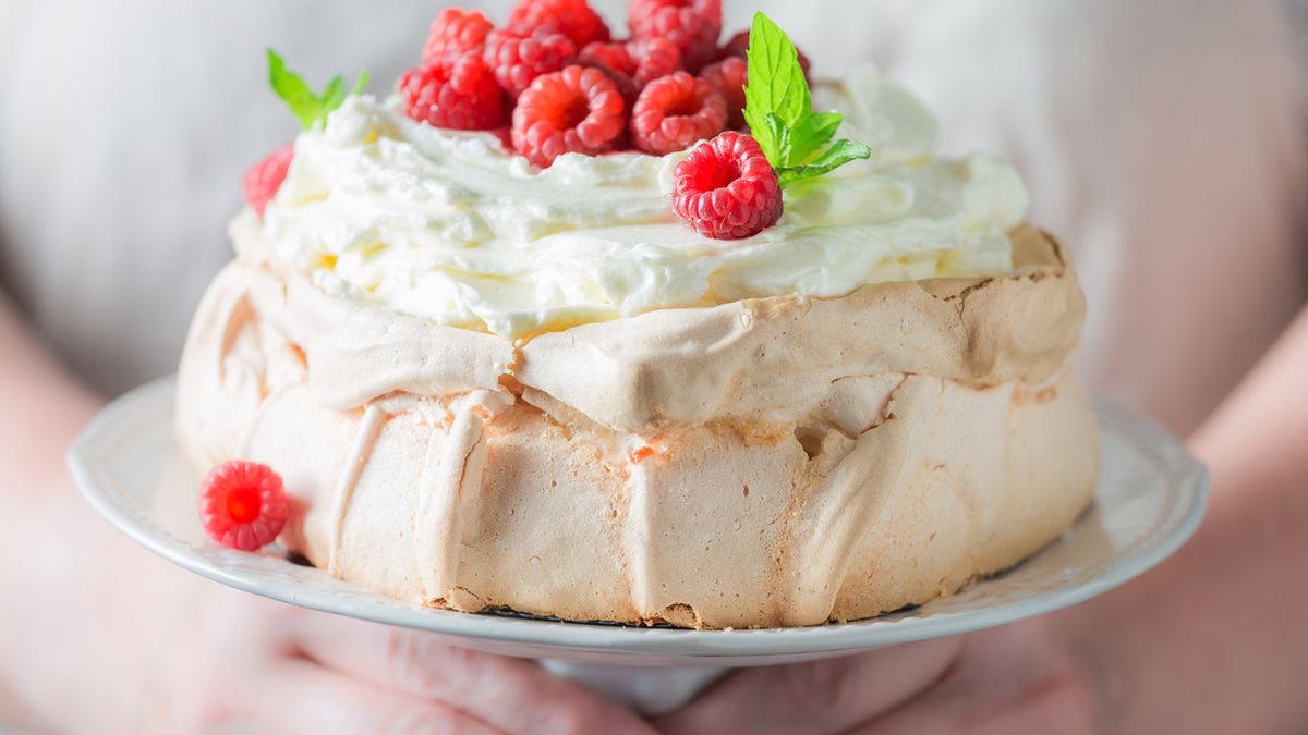 Beza to słodki przysmak, z którego można zrobić mnóstwo deserów lub dodatków do ciast