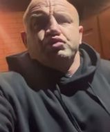 6:00 rano i mróz. Zobacz, co wymyślił Pudzianowski