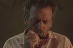 "Dr House": Hugh Laurie uczy się śpiewu na You Tube