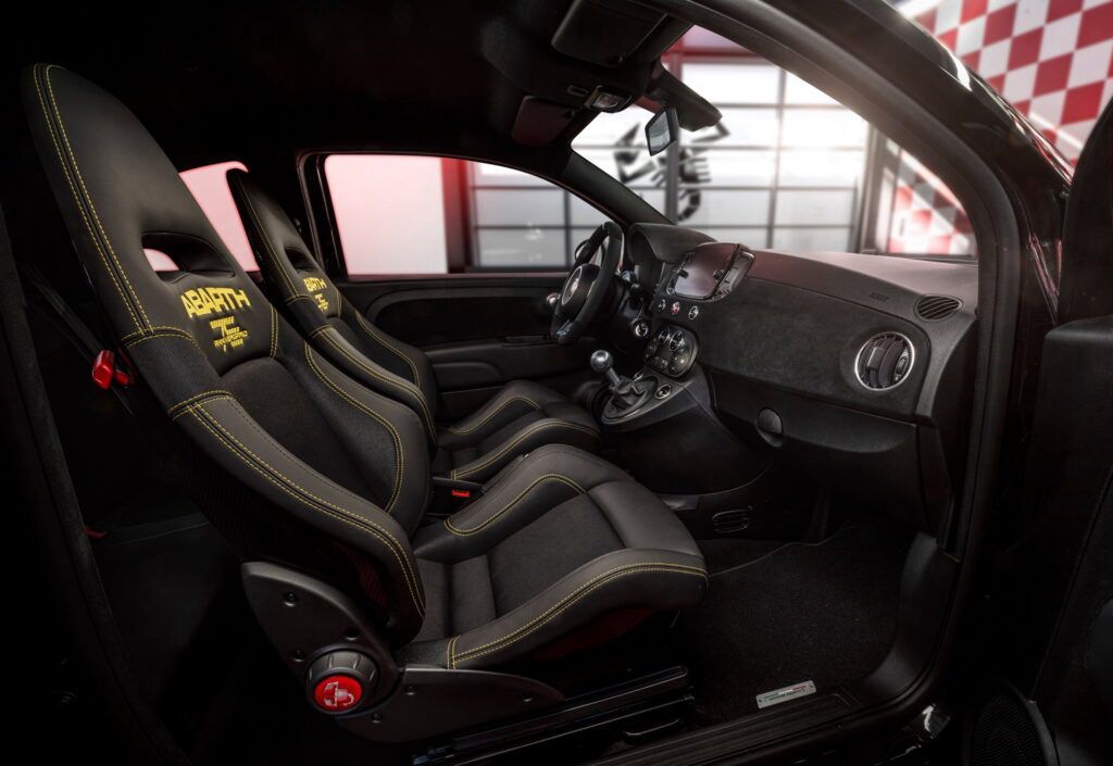 Abarth 695 75° Anniversario
