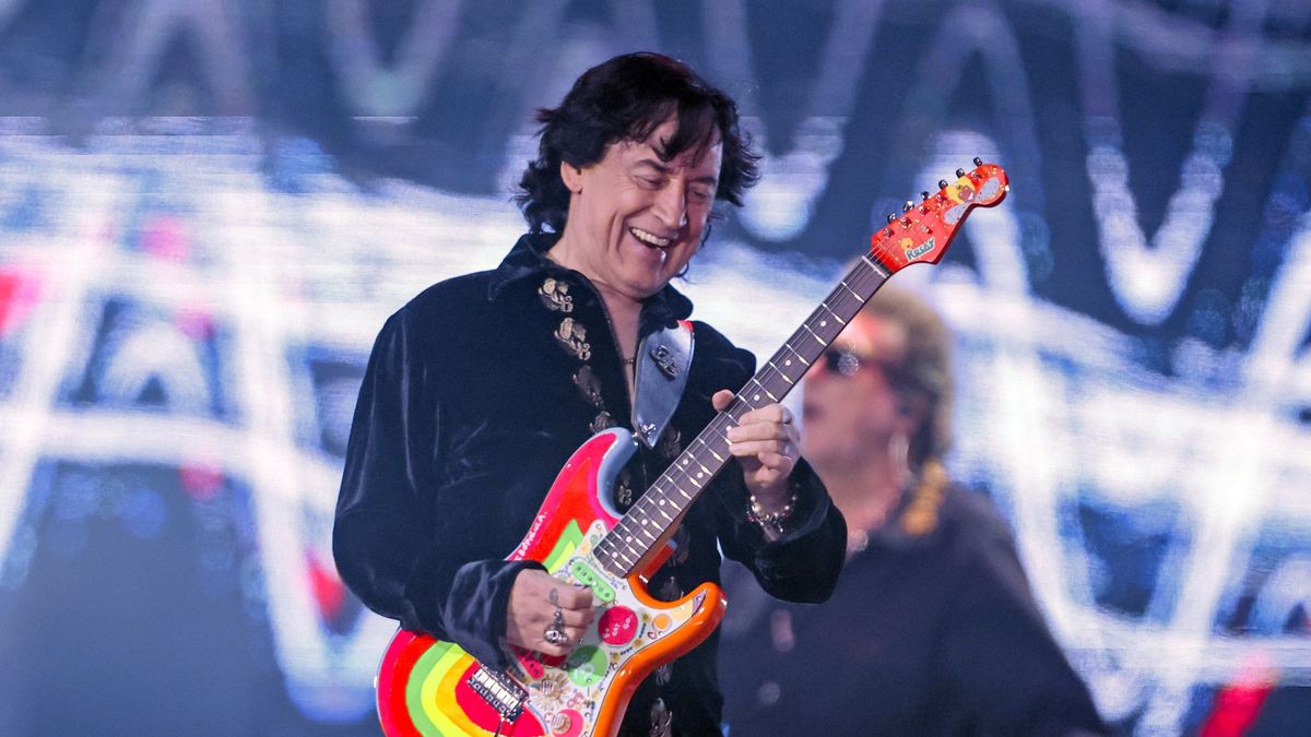 Jan Borysewicz podczas Sylwestrowej Mocy Przebojów 2022/2023