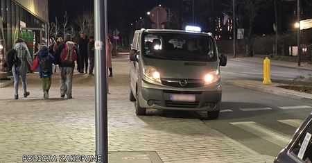 Busiarz z trzema zakazami. 29-latek śmieje się w twarz policji