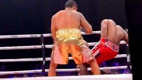 "Kryminał". Żenujący powrót Holyfielda na ring