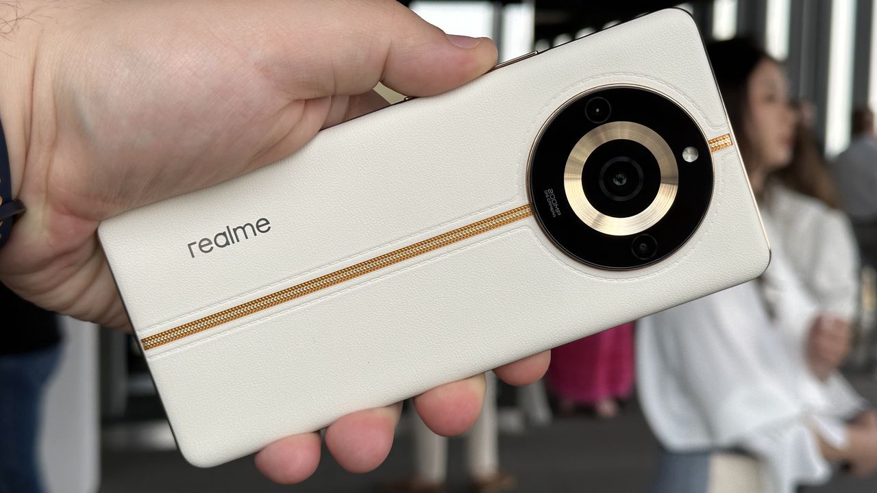 Pierwszy smartfon z takim aparatem. realme 11 Pro debiutuje w Polsce