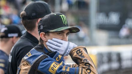 Stal nie może zatwierdzić Holdera. Kolejne problemy klubu