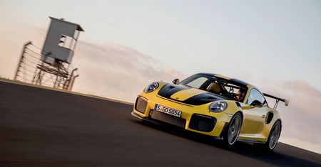 Porsche 911 GT2 RS znów na torze. Zobaczcie je w naturalnym środowisku