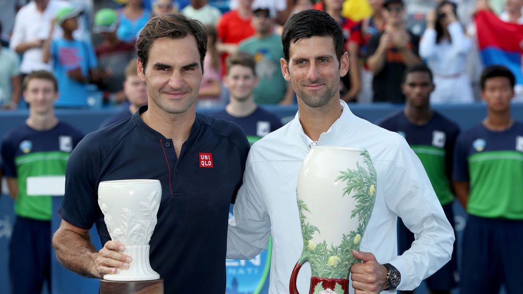 Roger Federer (z lewej) i Novak Djoković, finalista i mistrz Western & Southern Open 2018