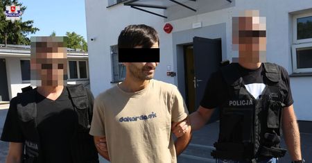 Seryjny włamywacz w rękach policji. Tylko jednego dnia włamał się do 6 mieszkań. Przy sobie miał łupy z kradzieży