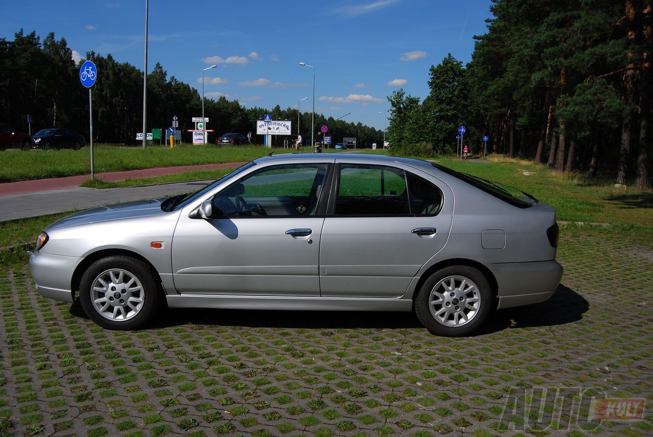 Nissan Primera P11