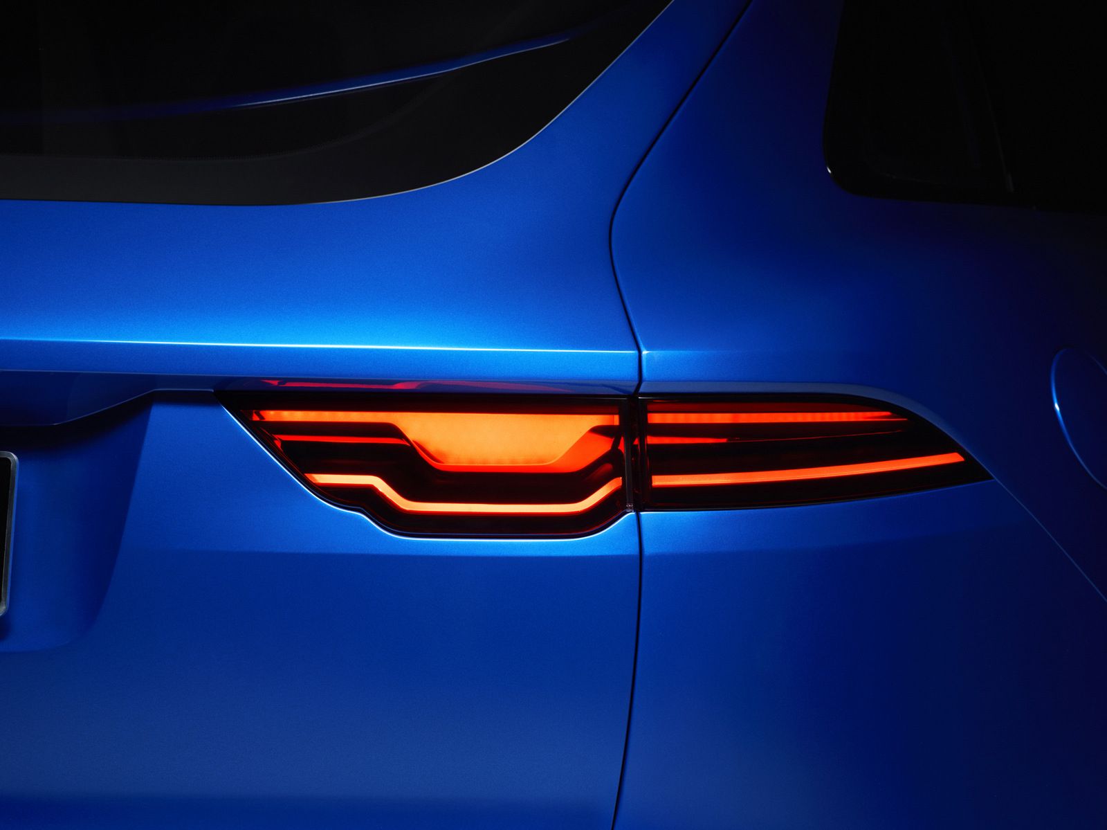 Jaguar C-X17 Concept w studiu i plenerze [galeria] 27