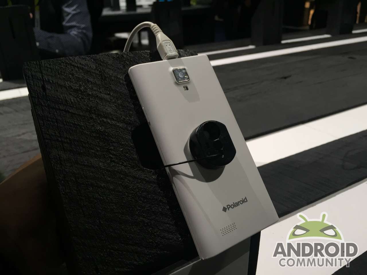Smartfon do selfie i niedrogie tablety, czyli Polaroid na CES 2015 16