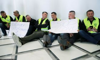 Protest rolników w Sejmie. "Rozpoczynamy strajk głodowy"