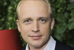 Adamczyk rozśmiesza kobiety w łóżku