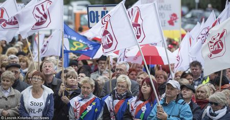 Budżetówka, mundurowi, pomoc społeczna i taksówkarze. Wzbiera fala protestów