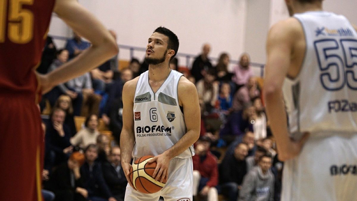 Materiały prasowe / Beata Brociek/Basket Poznań / Na zdjęciu: Jakub Fiszer