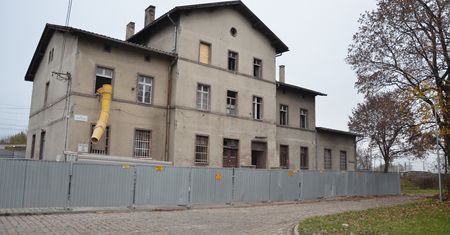 Bieruń Nowy. Za ponad 6 milionów zmienią zaniedbany dworzec kolejowy w nowoczesne centrum przesiadkowe